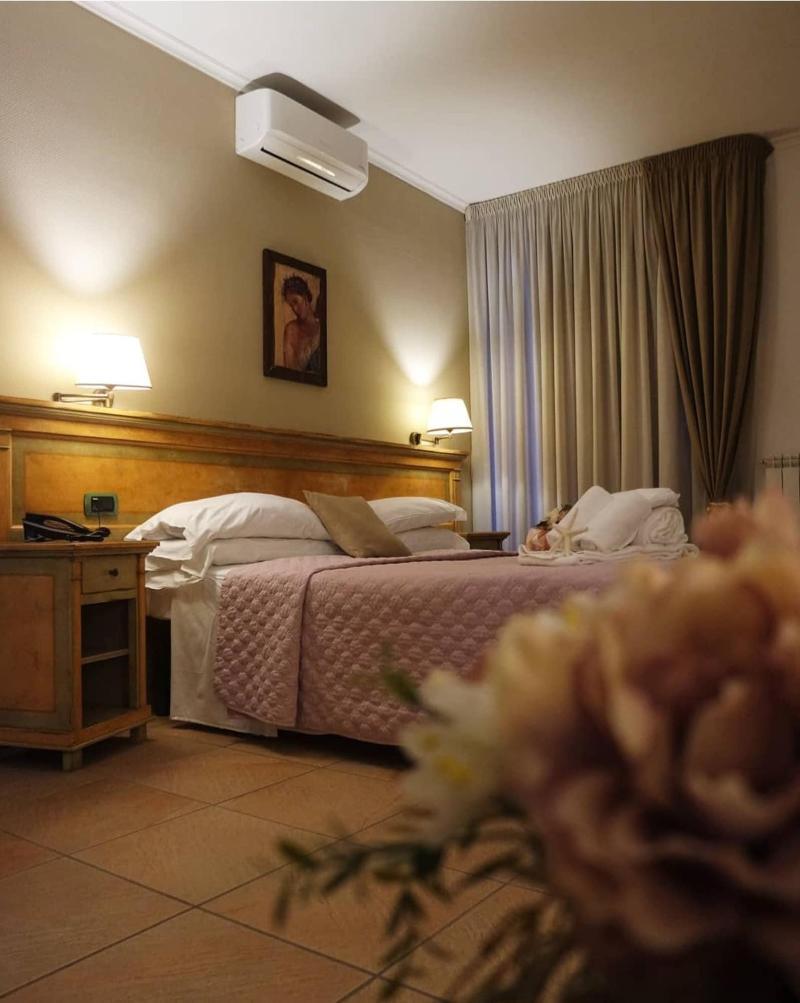 فندق Santa Caterina بومبيي المظهر الخارجي الصورة