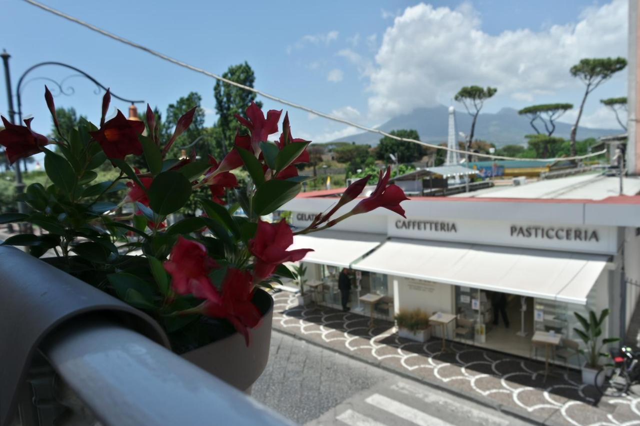 فندق Santa Caterina بومبيي المظهر الخارجي الصورة